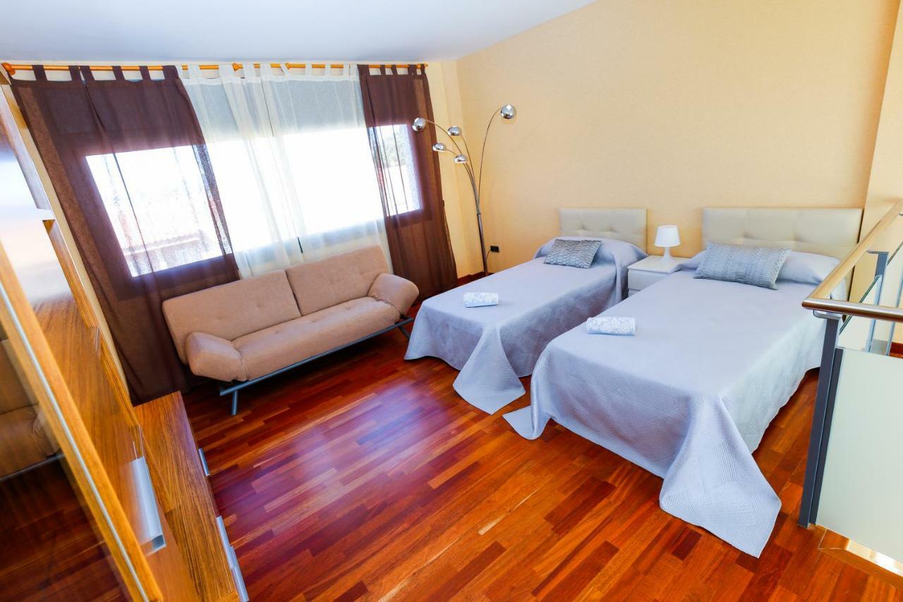 Galera Planet Costa Dorada Villa Cambrils Exterior photo